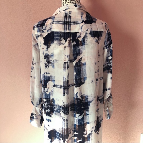 Bebe Blouse/ Top Coverup - Picture 3 of 4